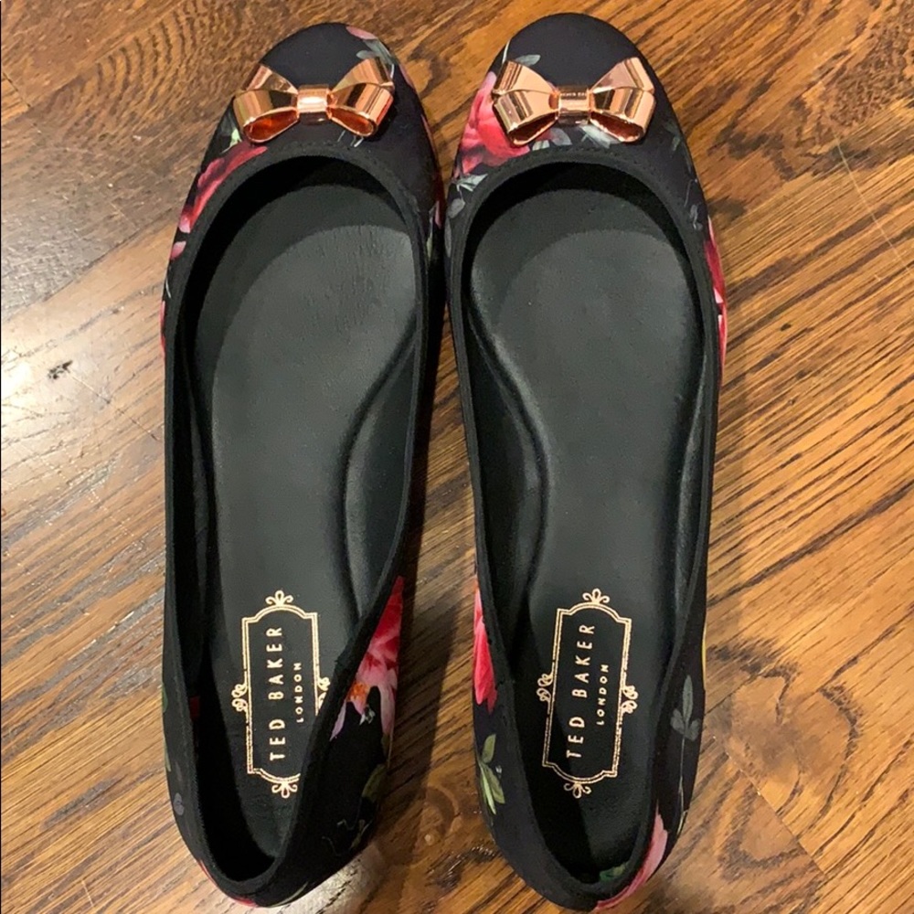 Ted Baker black floral flats - size 8.5